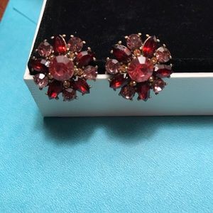 Beautiful vintage looking earrings